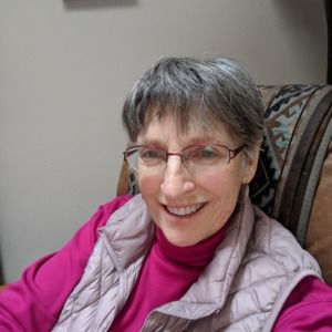 Meet your Posher, Carla